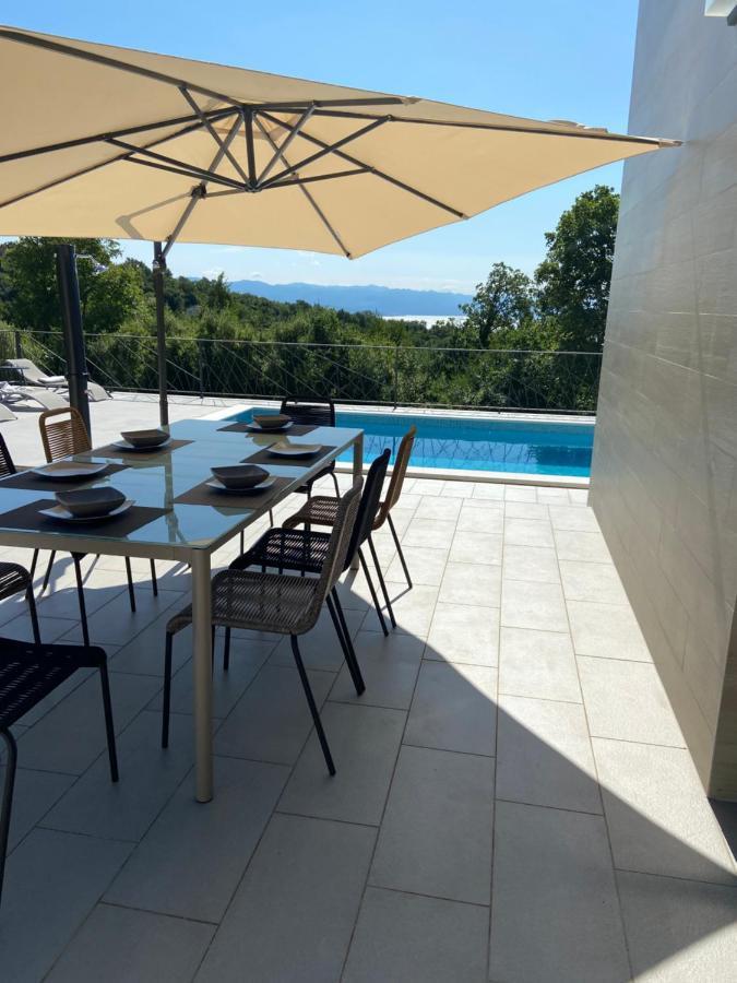 Villa Castanea Opatija Bagian luar foto