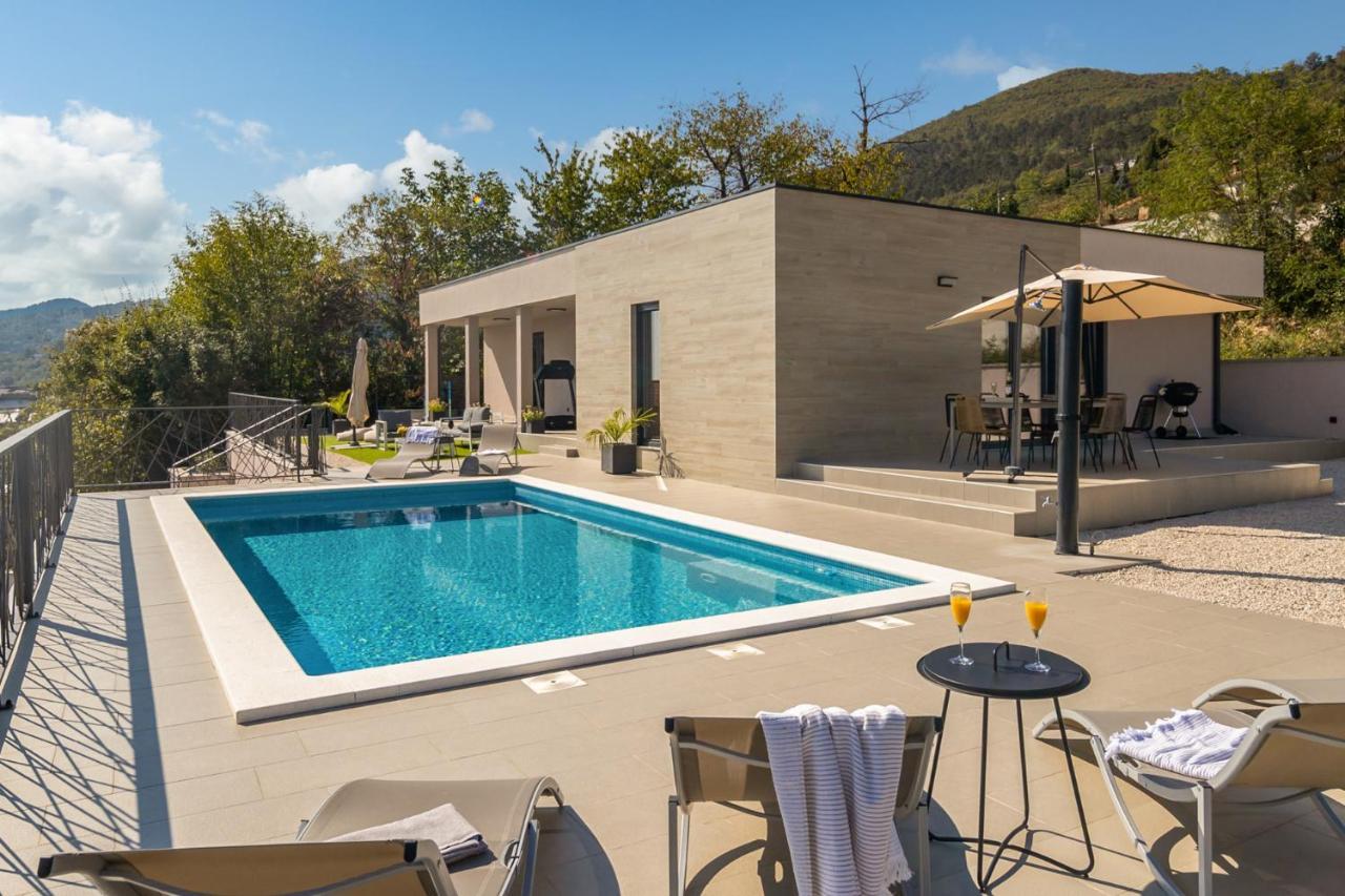 Villa Castanea Opatija Bagian luar foto